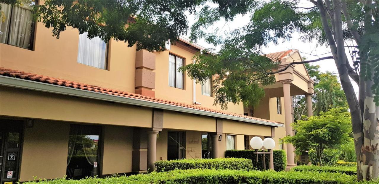 Constantia Manor Guest House Pretoria-Noord Εξωτερικό φωτογραφία